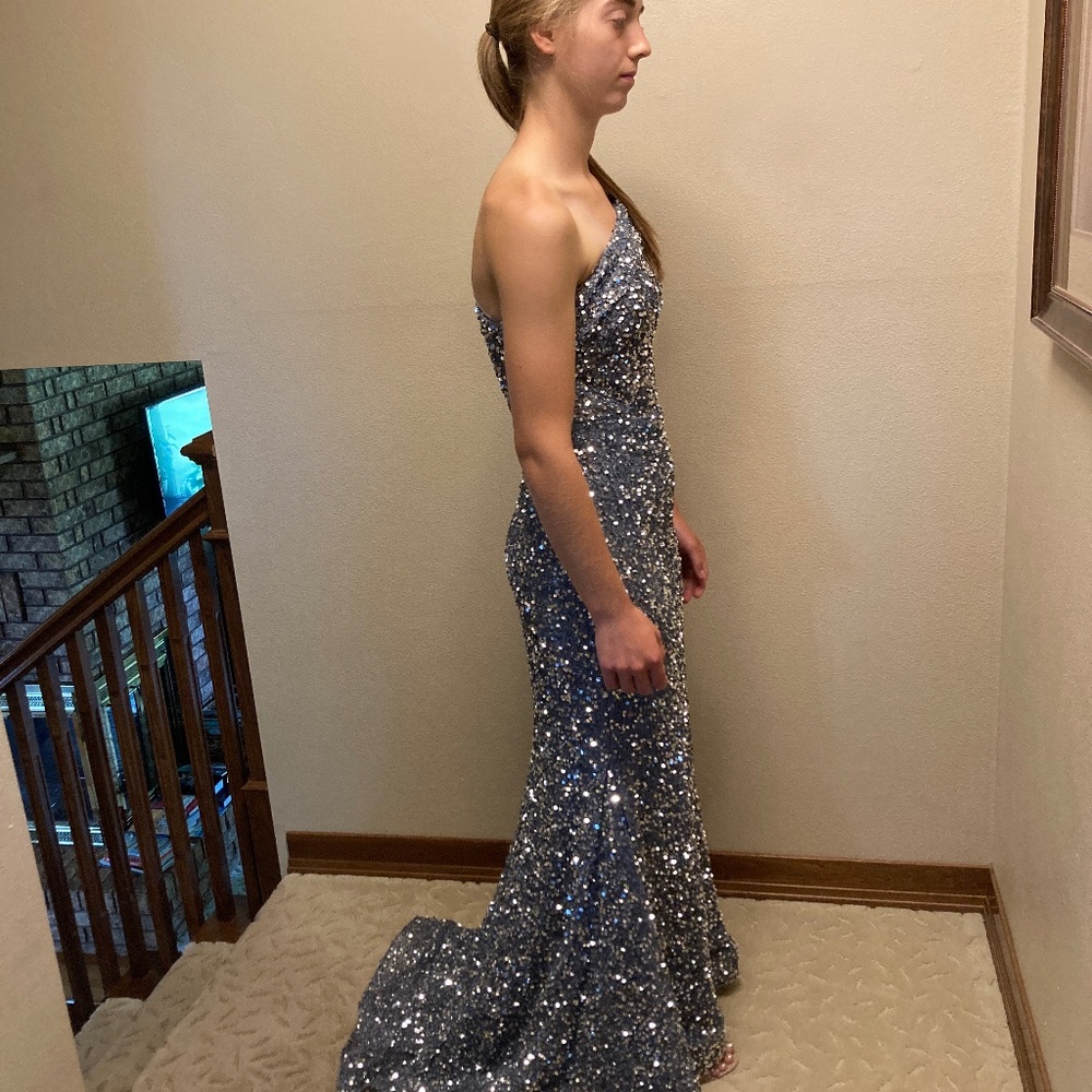 Prom Dress - Picture 2 of 10